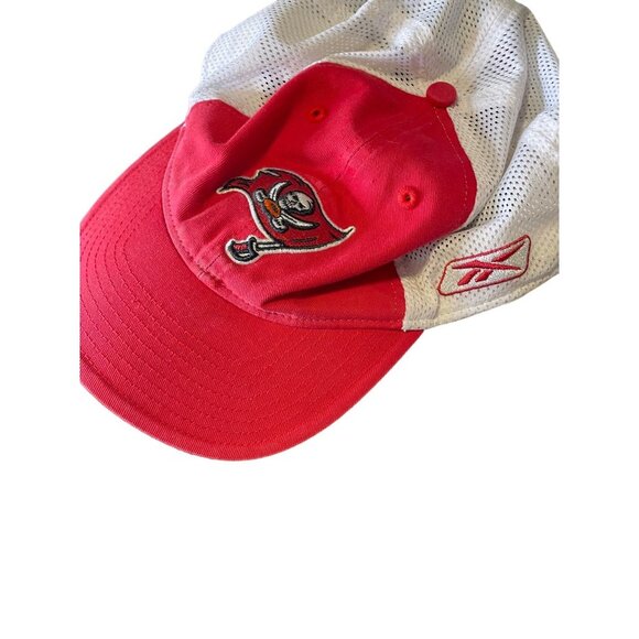 Tampa Bay Buccaneers Reebok Mesh Adjustable NFC South Cap Hat - Picture 2 of 6